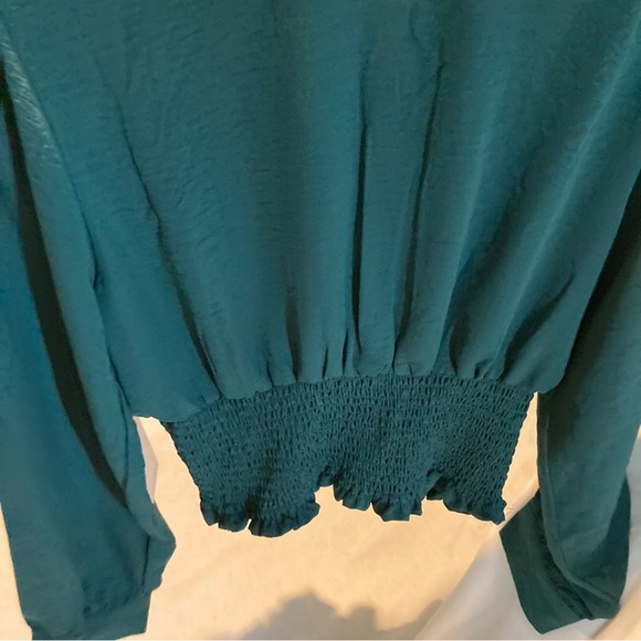 No frills green elastic waist. Waist length crop long sleeve button up top NWT - Picture 6 of 6